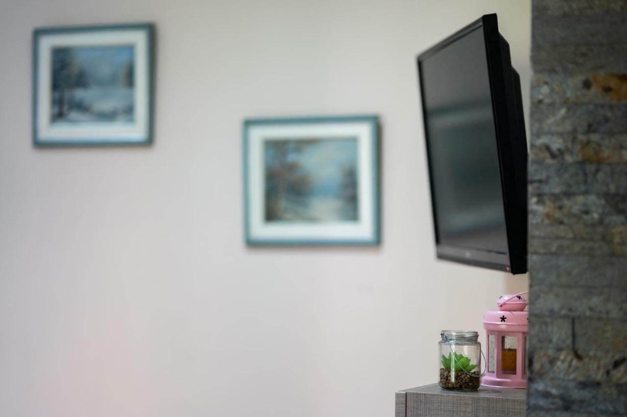 Apartment Aura *