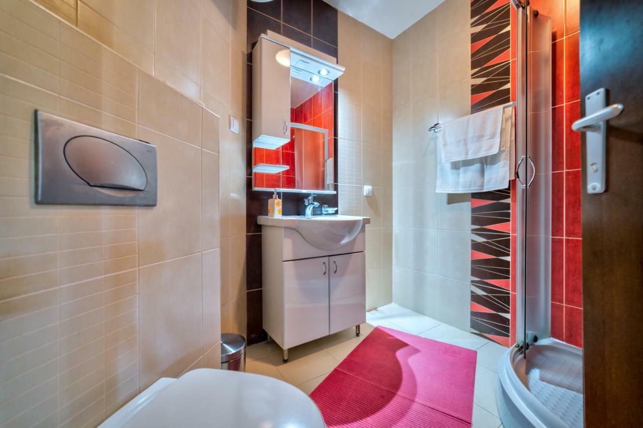 Aura Apartment